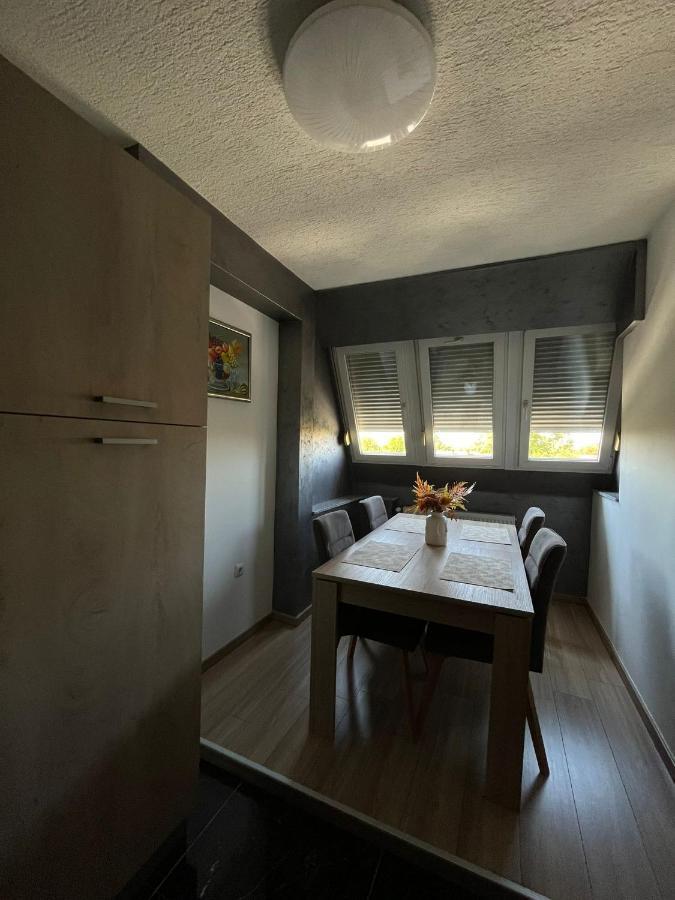 Aby Apartment Slavonski Brod Exterior photo